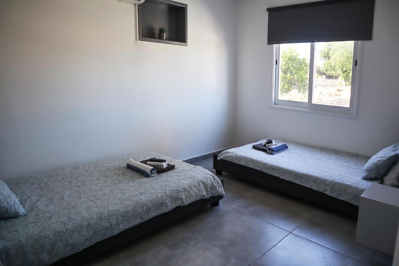 Alex'S Vacation Suite - 100M From The Beach - 6 Guests Paphos Ngoại thất bức ảnh