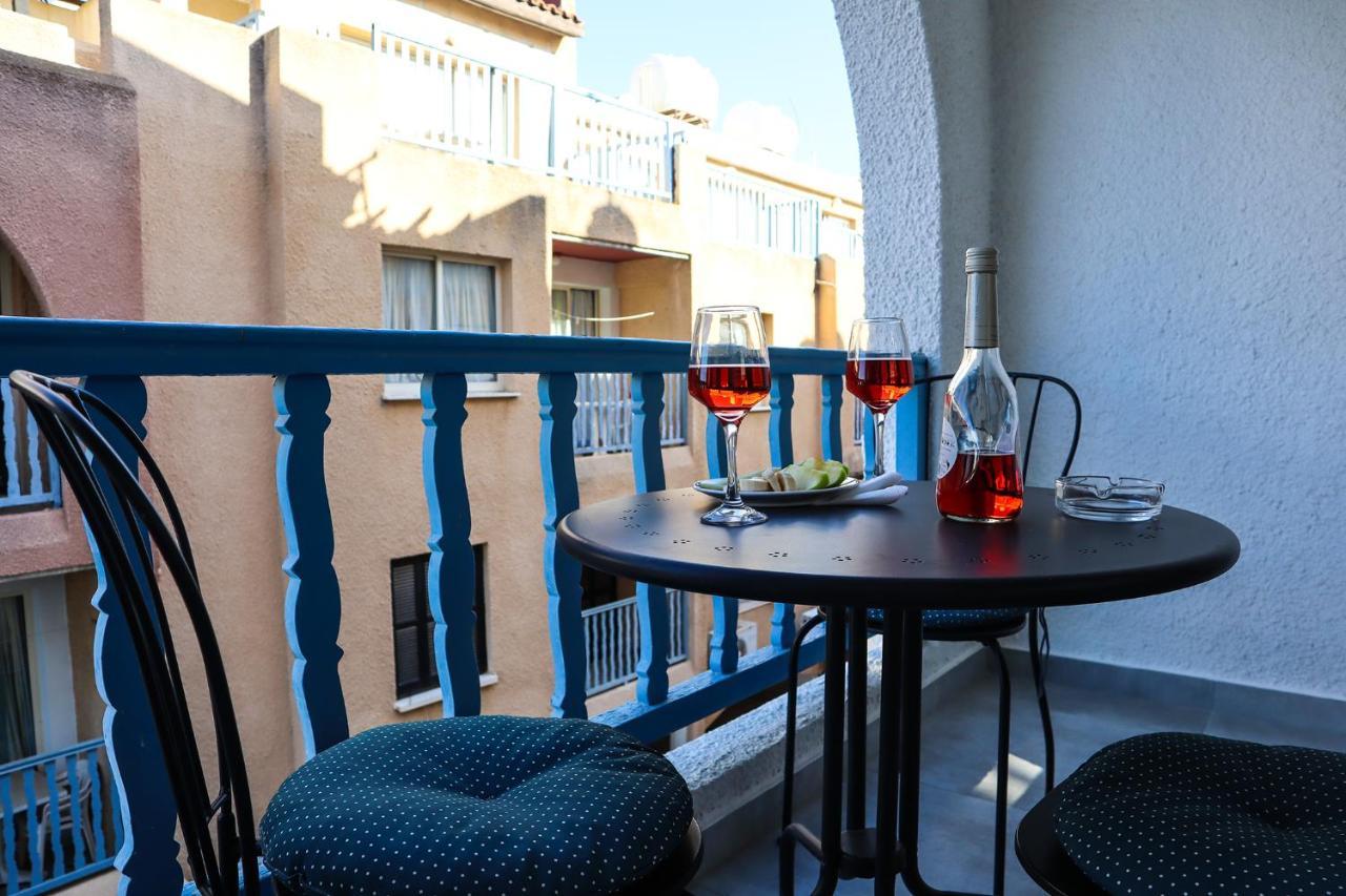 Alex'S Vacation Suite - 100M From The Beach - 6 Guests Paphos Ngoại thất bức ảnh