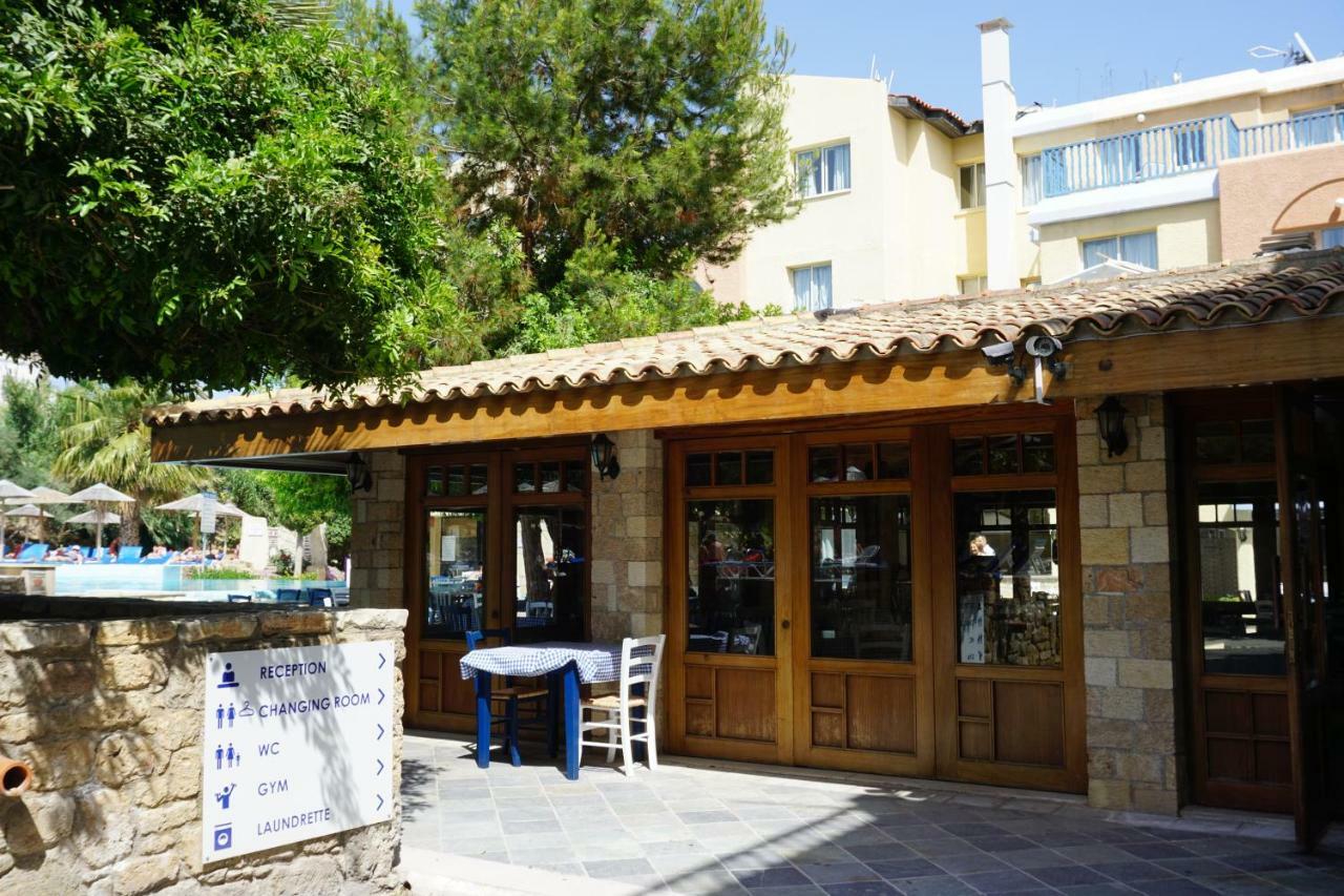 Alex'S Vacation Suite - 100M From The Beach - 6 Guests Paphos Ngoại thất bức ảnh